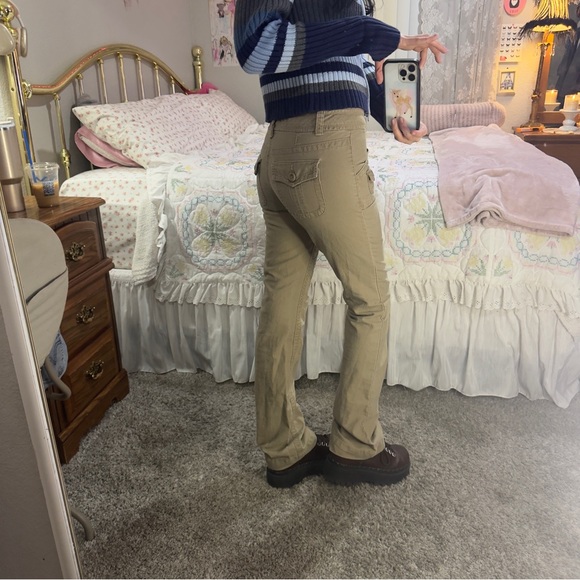 Y2K Aeropostale Women's Tan Pants - Picture 3 of 12